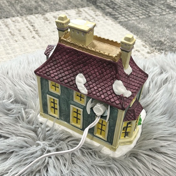 VTG Trim A Home "The Crystal Ballroom" Lighted Christmas Village Building Scene - Picture 7 of 11